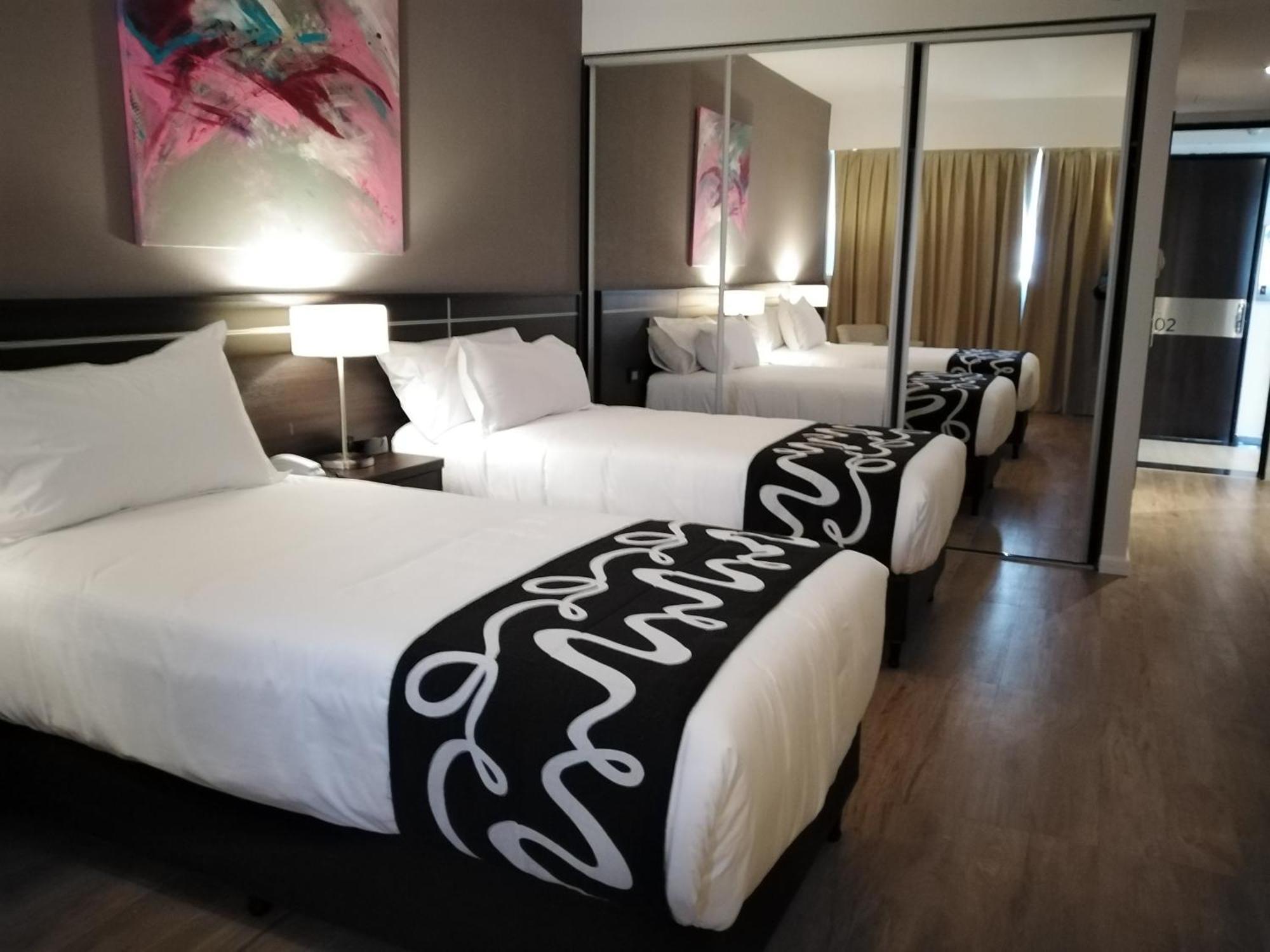 Amerian Rafaela Hotel Bagian luar foto